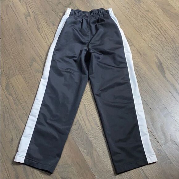 Nike cozy Brushed Interior Pull-On Track Pants - Picture 2 of 4